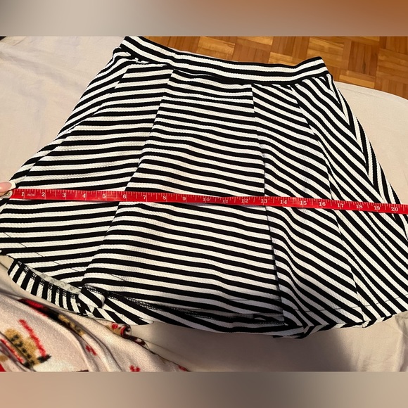 Jessica Simpson Girls skirt size L - Picture 3 of 3